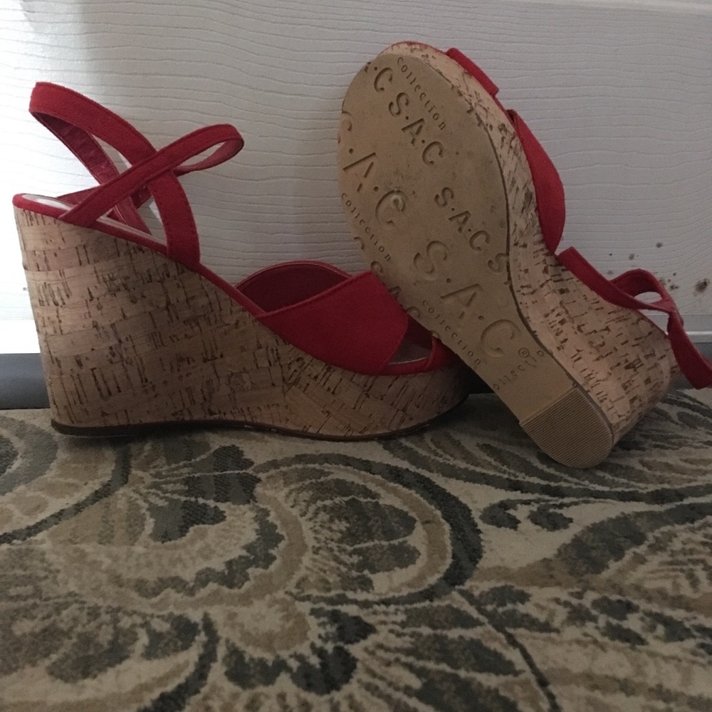 SAC Collection Heels - Picture 3 of 3